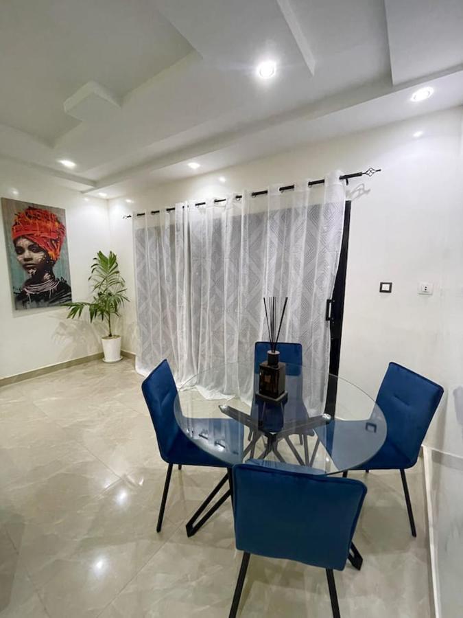 Room In Apartment - Quiet Room In Residence No69 Dakar Ngoại thất bức ảnh