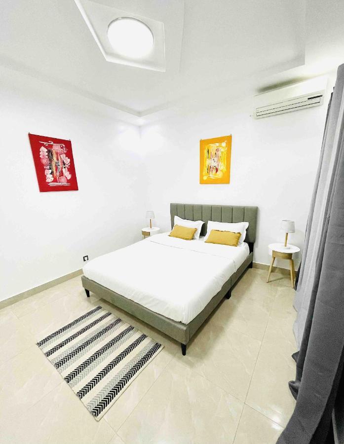 Room In Apartment - Quiet Room In Residence No69 Dakar Ngoại thất bức ảnh
