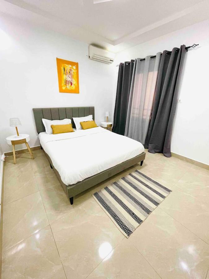 Room In Apartment - Quiet Room In Residence No69 Dakar Ngoại thất bức ảnh